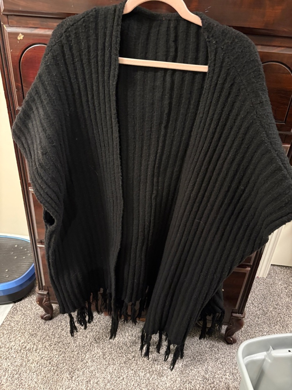 Black Ribbed Fringe Knit Wrap